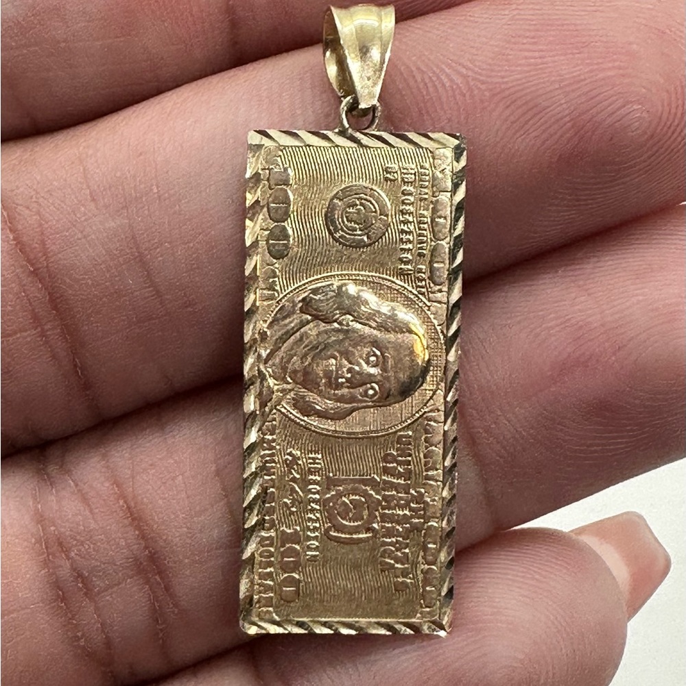 10K Gold Dollar Charm Pendant